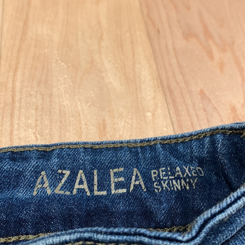 DL1961 Azalea relaxed Distressed blue jeans-size 31 - Picture 4 of 8
